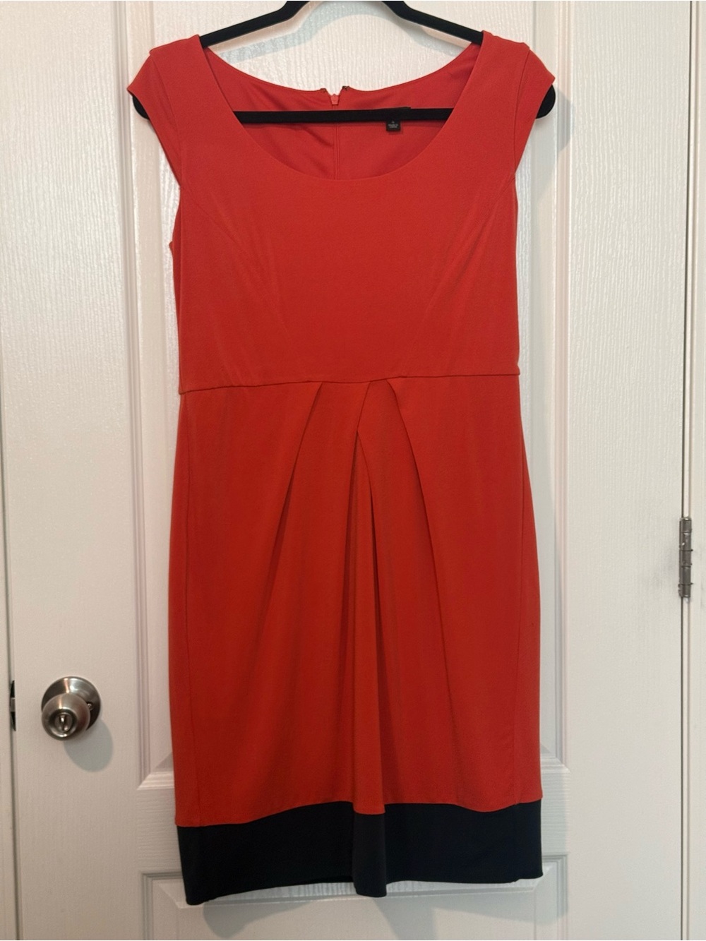 Anne Taylor Womenโs Size 4 Coral Black
